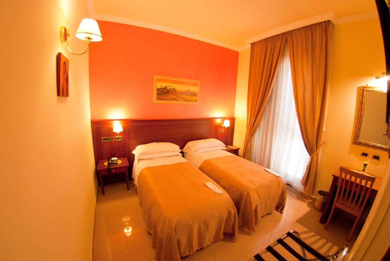 Hotel San Paolo Мандурия Номер фото