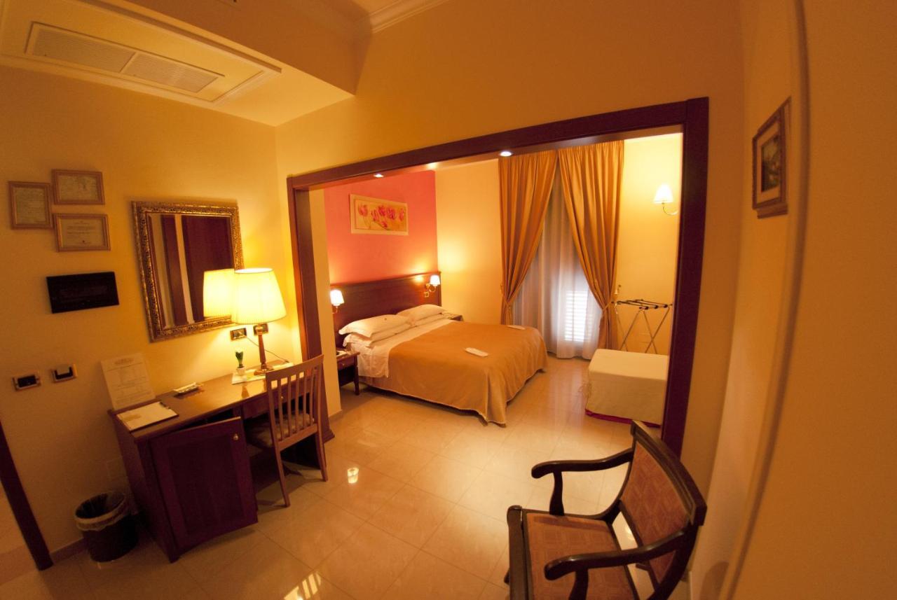 Hotel San Paolo Мандурия Номер фото